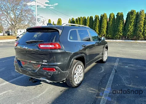 2017 Jeep Cherokee Overland z USA, uszkodzony, nr VIN 1C4PJMJS2HW566799